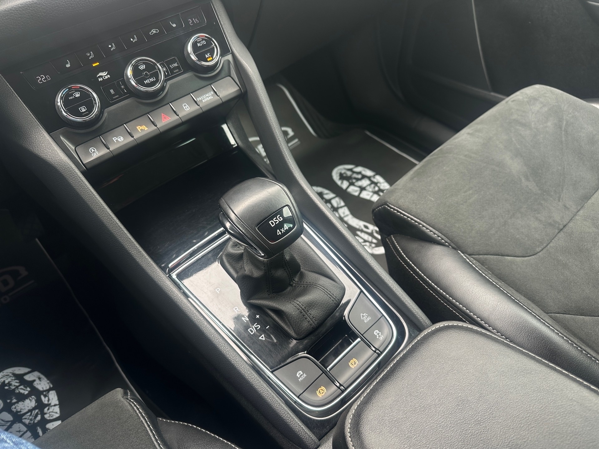 69e88e376e66d53118c4bcfa