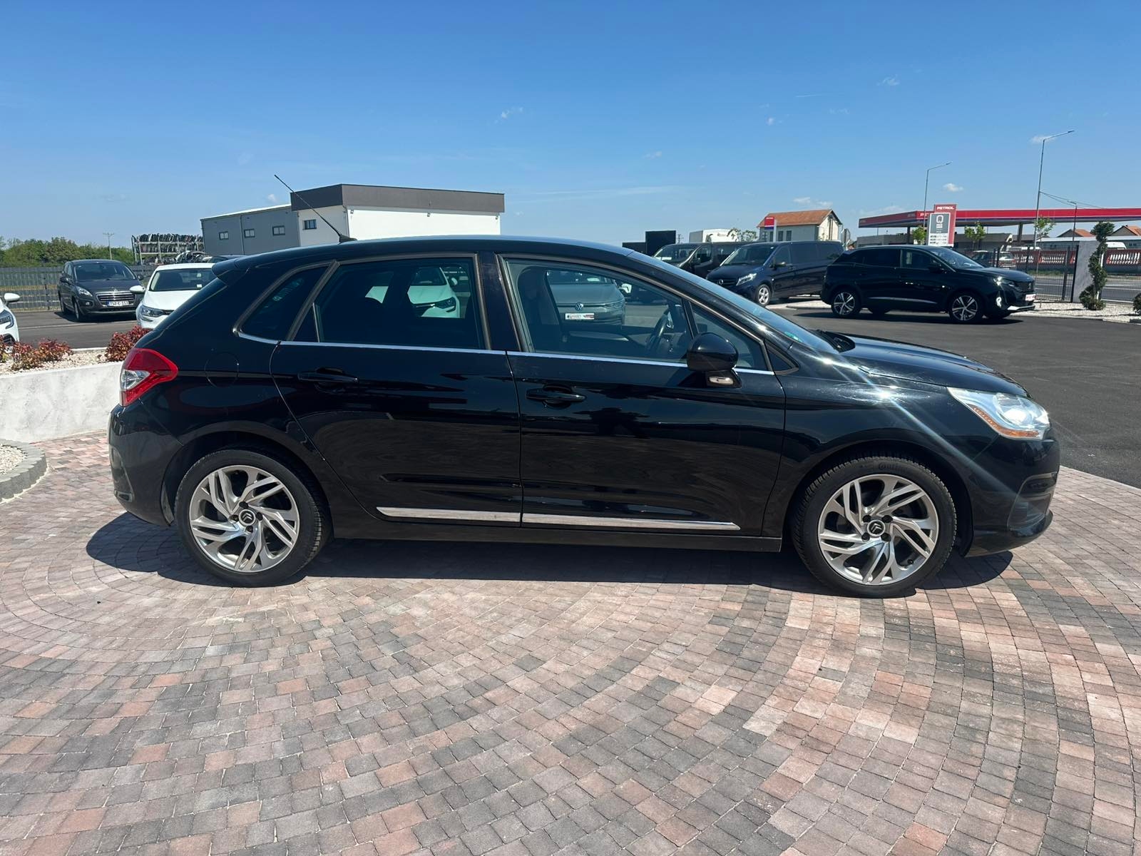 69e9f8da6e66d53118cf8d0a