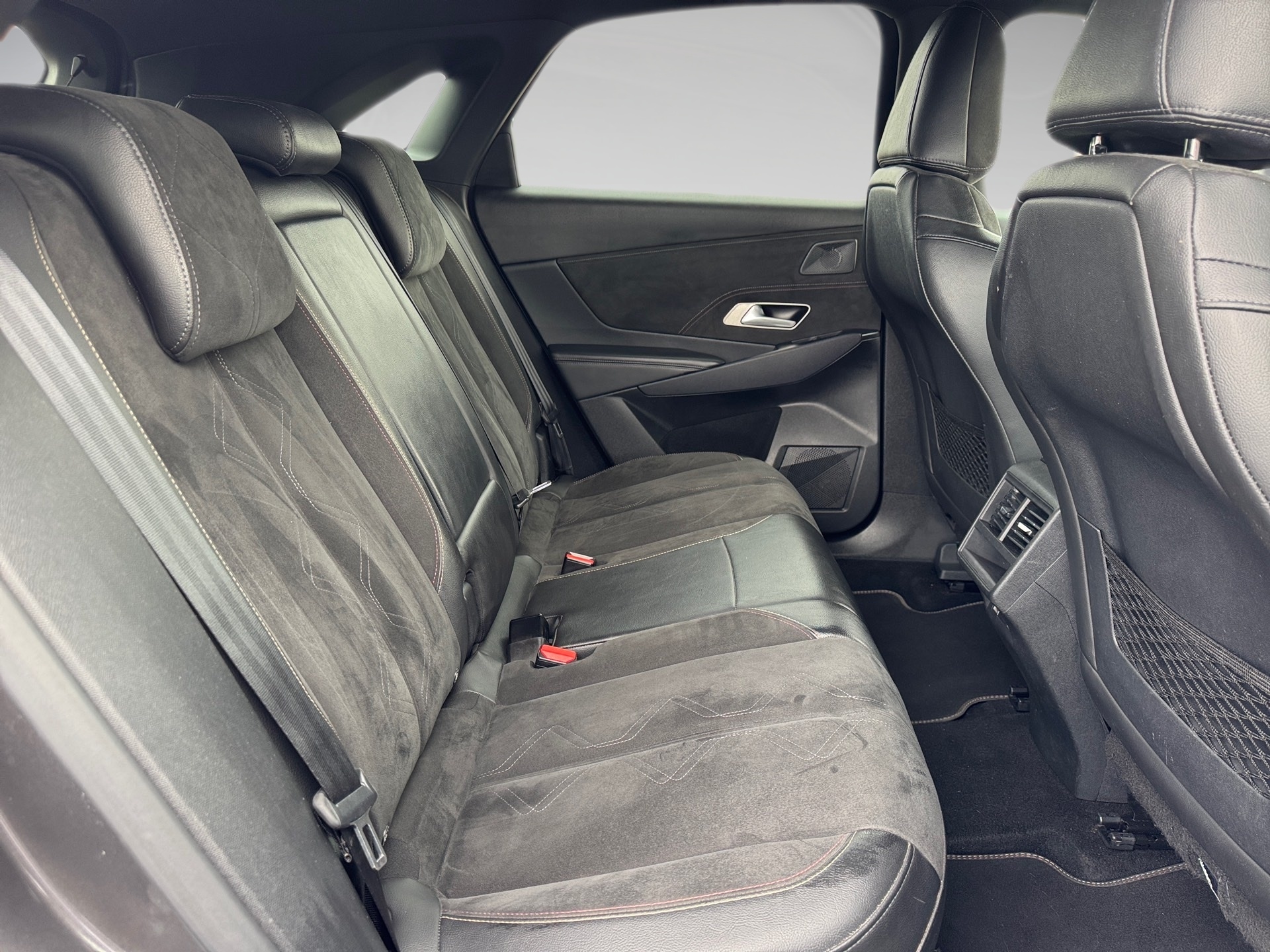 68fb64b55d1139f970896e2a